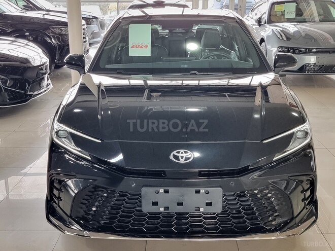 Toyota Camry-15