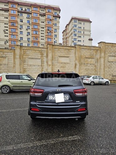 Kia Sorento-10