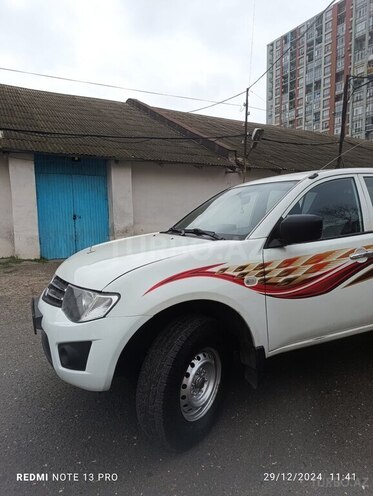 Mitsubishi L200 2010, 191,000 km - 2.5 л - Bakı