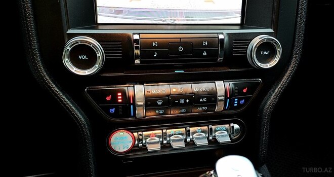 Ford Mustang-19