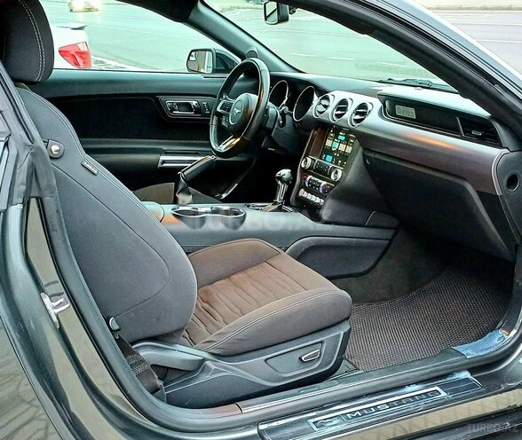 Ford Mustang-17
