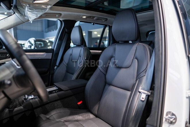 Volvo XC90-12