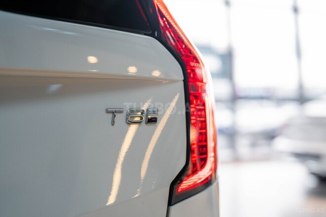 Volvo XC90-8