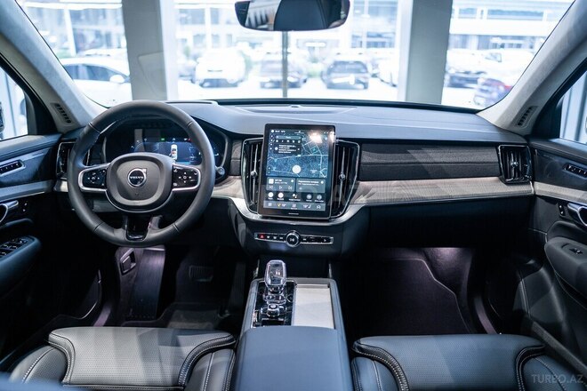 Volvo XC90-17