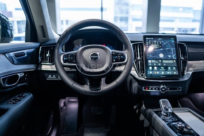 Volvo XC90-22