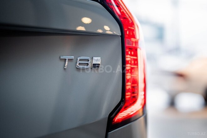 Volvo XC90-12