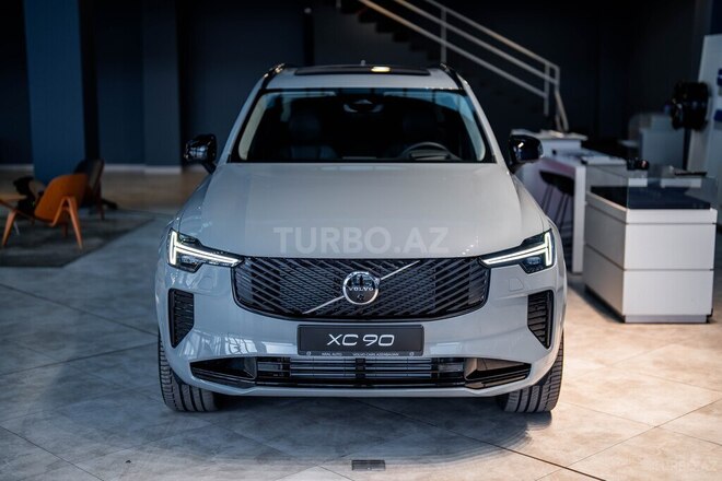 Volvo XC90-2