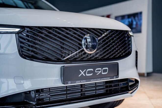 Volvo XC90-6