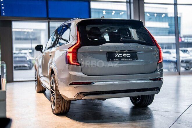 Volvo XC90-8
