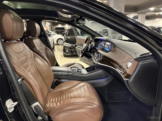 Mercedes-Maybach S 400-13