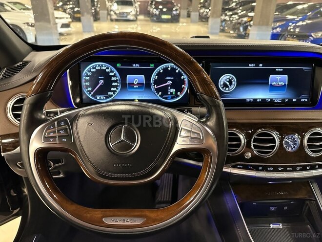 Mercedes-Maybach S 400-21