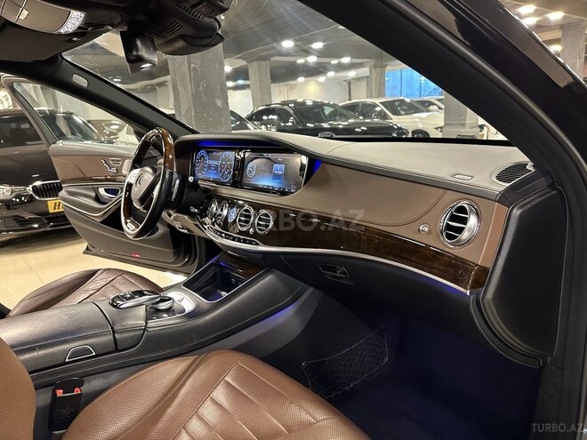 Mercedes-Maybach S 400-12