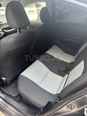 Toyota Aqua 2014, 1,008,000 km - 1.5 l - Bakı