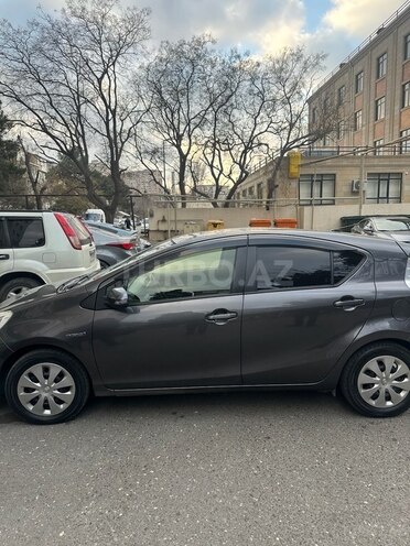 Toyota Aqua 2014, 1,008,000 km - 1.5 l - Bakı