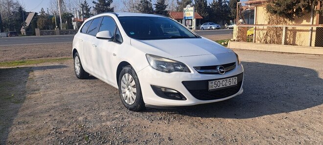 Opel Astra 2013, 398,100 km - 1.7 l - Salyan