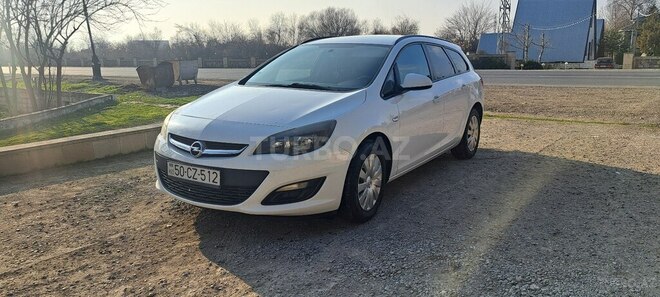 Opel Astra 2013, 398,100 km - 1.7 l - Salyan