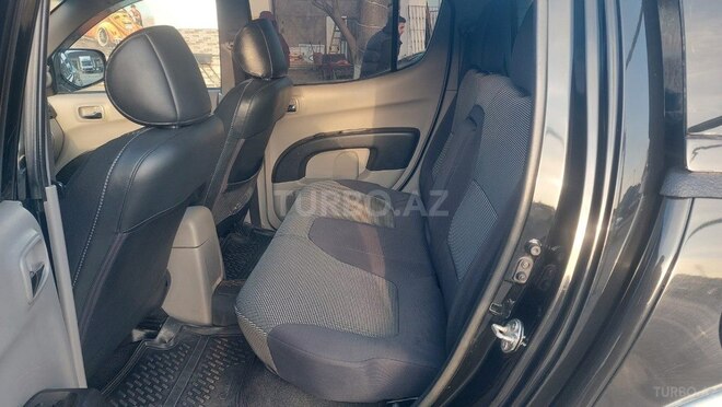Mitsubishi L200 2008, 397,000 km - 2.5 l - Bakı