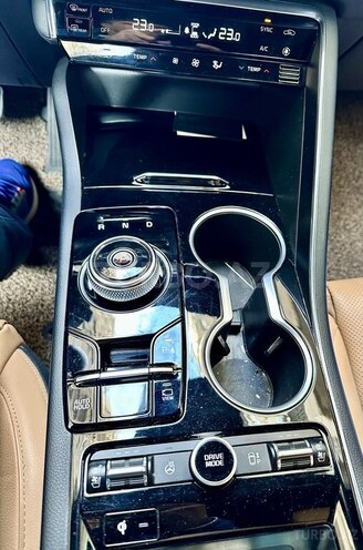 Kia K5-8