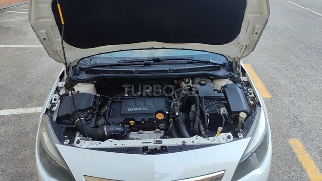 Opel Astra 2011, 249,813 km - 1.4 л - Quba