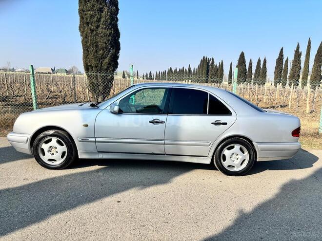 Mercedes E 220 d 1997, 567,890 km - 2.2 л - Gəncə