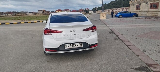 Hyundai Avante 2019, 121,000 km - 1.6 л - Bakı