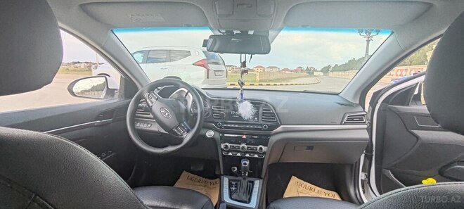 Hyundai Avante 2019, 121,000 km - 1.6 л - Bakı