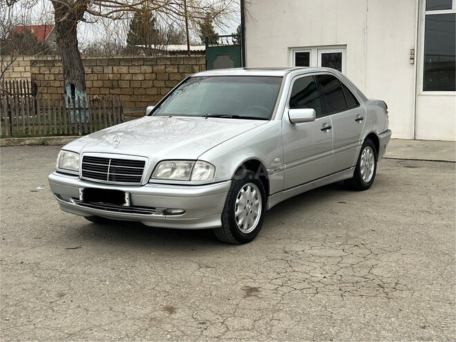 Mercedes C 180 2000, 250,000 km - 1.8 l - Xudat