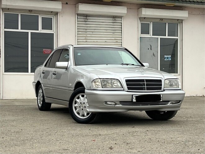 Mercedes C 180 2000, 250,000 km - 1.8 l - Xudat