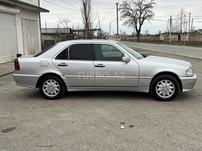 Mercedes C 180 2000, 250,000 km - 1.8 l - Xudat