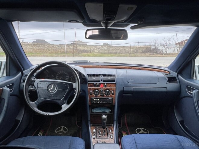 Mercedes C 180 2000, 250,000 km - 1.8 l - Xudat