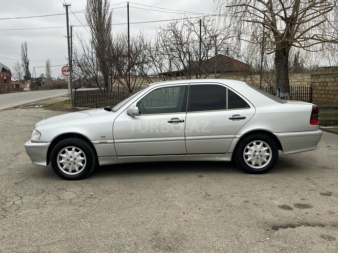 Mercedes C 180 2000, 250,000 km - 1.8 l - Xudat
