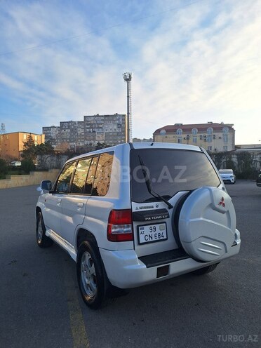 Mitsubishi Pajero io 2000, 276,000 km - 2.0 л - Bakı