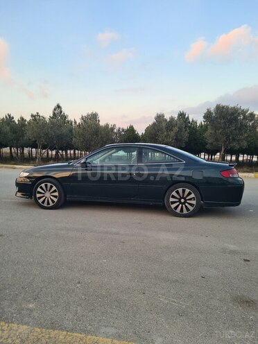 Toyota  2002, 248,000 km - 2.2 l - Bakı
