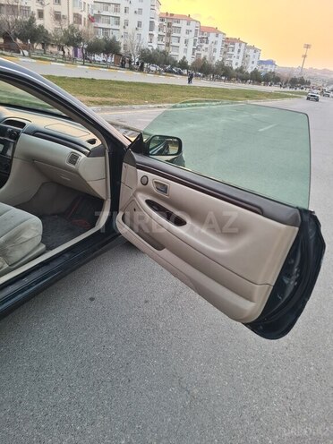 Toyota  2002, 248,000 km - 2.2 l - Bakı