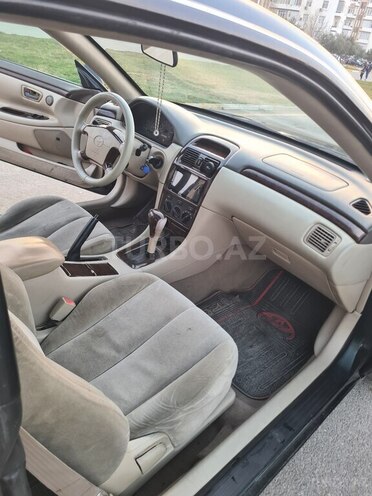 Toyota  2002, 248,000 km - 2.2 l - Bakı