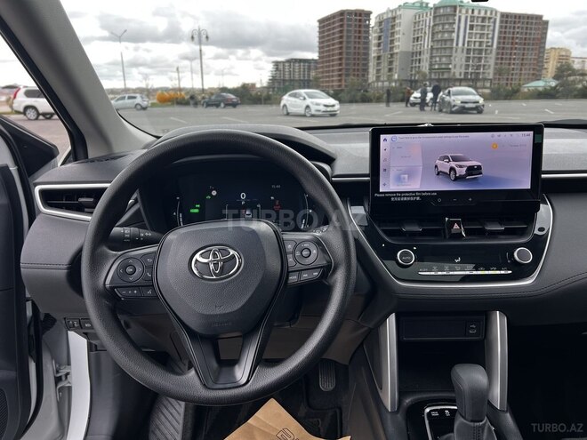 Toyota Corolla Cross 2024, 20,000 km - 2.0 l - Bakı
