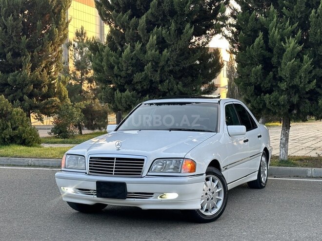 Mercedes C 230 2000, 278,000 km - 2.3 л - Saatlı