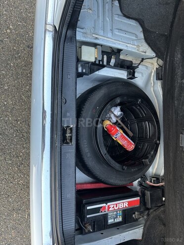Mercedes C 230 2000, 278,000 km - 2.3 л - Saatlı