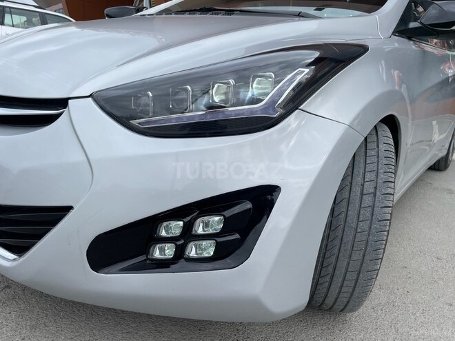 Hyundai Elantra 2015, 222,411 km - 1.8 l - Bakı