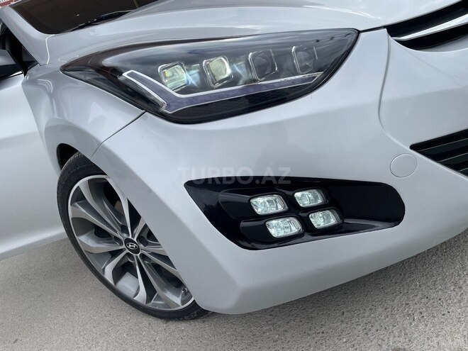 Hyundai Elantra 2015, 222,411 km - 1.8 l - Bakı