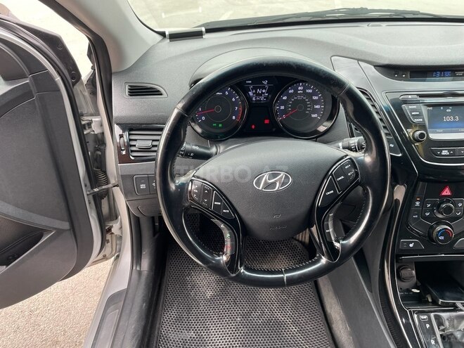 Hyundai Elantra 2015, 222,411 km - 1.8 l - Bakı