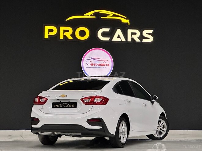 Chevrolet Cruze-9