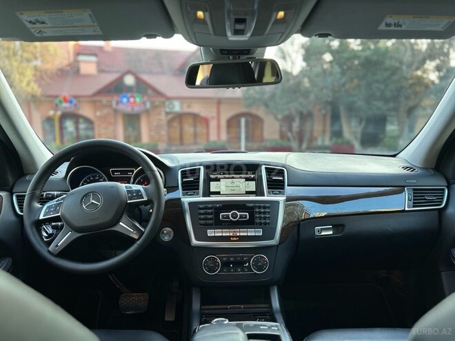 Mercedes GLS 350 4MATIC-13