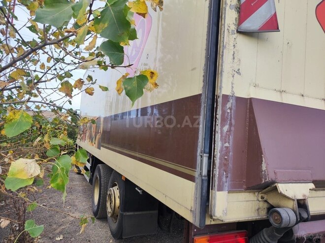 Mercedes Axor 2533 2010, 515,000 km - 6.4 l - Bakı