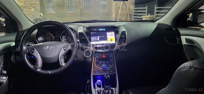 Hyundai Avante 2014, 270,000 km - 1.6 л - Bakı