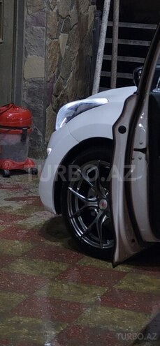 Hyundai Avante 2014, 270,000 km - 1.6 л - Bakı