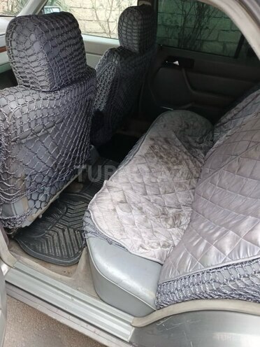 Mercedes E 300 1988, 350,000 km - 3.0 l - Quba