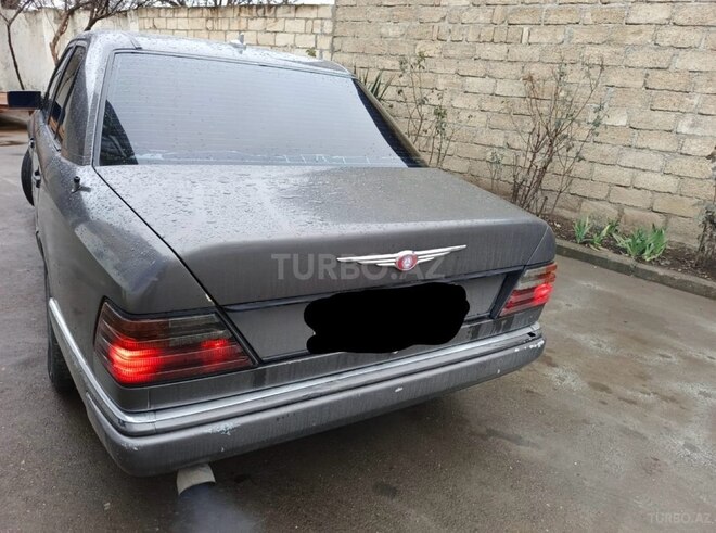 Mercedes E 300 1988, 350,000 km - 3.0 l - Quba