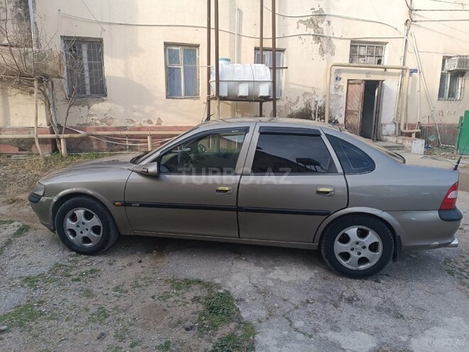 Opel Vectra-2