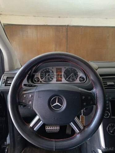 Mercedes B 180 2011, 260,000 km - 1.7 l - Bakı
